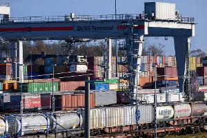 Schienenanteil am Güterverkehr stagniert