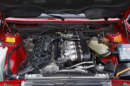 BMW M5 E28