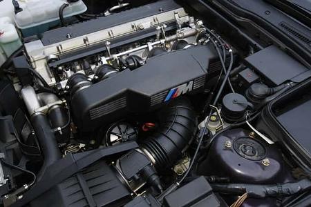 BMW M5 E34