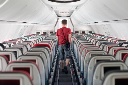 Das zentrale Element bei der Überwindung einer Flugangst ist die Konfrontation. Viele Flugangst-Seminare enden deshalb mit einem tatsächlichen Flug.