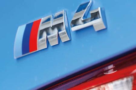 BMW M4 Coupé, Typenbezeichnung
