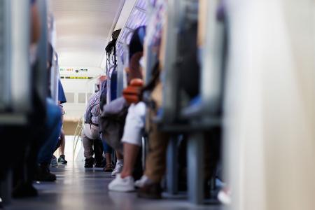 Die Deutsche Bahn will die Familienreservierung ab dem 15. Juni nicht mehr anbieten. (Archivbild) Die Deutsche Bahn will die Familienreservierung ab dem 15. Juni nicht mehr anbieten. (Archivbild)
