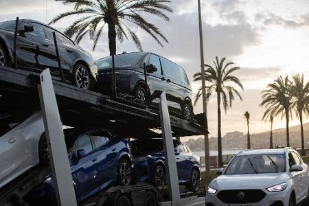 Mallorca denkt darüber nach, Zweitwagen für Zweithausbesitzer, die nicht auf der Insel angemeldet sind, zu verbieten. (Archivbild) Mallorca denkt darüber nach, Zweitwagen für Zweithausbesitzer, die nicht auf der Insel angemeldet sind, zu verbieten. (Archivbild)