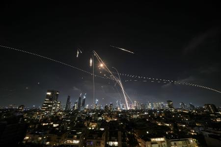Eskalation in Nahost: Iranischer Gegenangriff auf Israel