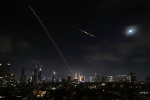 Iran feuert neue Raketenwelle auf Israel ab