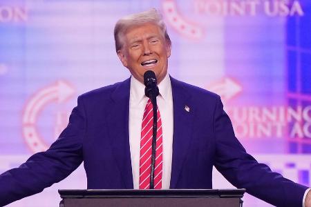 Donald Trump wird 79: Zwei seiner Kinder gratulieren ihm via Instagram Donald Trump wird 79: Zwei seiner Kinder gratulieren ihm via Instagram