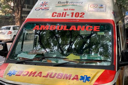 Tote und Verletzte bei Einsturz von Flussbrücke in Indien