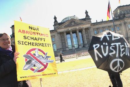 In Deutschland wird immer wieder gegen Atomwaffen demonstriert. (Archivbild)