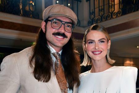 Fabio Knez und Darya Strelnikova wandern nach Dubai aus Fabio Knez und Darya Strelnikova wandern nach Dubai aus