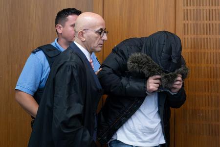 Für den heute 40-jährigen Angeklagten wurde die Unterbringung in Sicherungsverwahrung verhängt. Für den heute 40-jährigen Angeklagten wurde die Unterbringung in Sicherungsverwahrung verhängt.