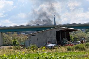 Wetter - Unterstützung Rettungsdienst am Sonntag und Fahrzeugbrand am Montag