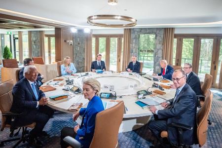 An einem Runden Tisch ist die G7 sich zumindest räumlich sehr nahe.