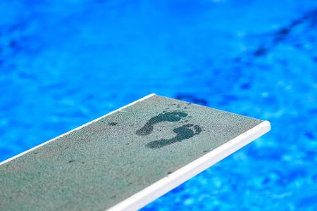 Je nach Region dauert der Weg ins nächste Freibad deutlich länger. (Symbolbild) Je nach Region dauert der Weg ins nächste Freibad deutlich länger. (Symbolbild)