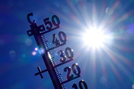 Laut dem Autor von “The Weather Channel” könnte diese Hitze, wenn sie denn durchbricht, auch in Deutschland für Temperaturen von über 40 Grad sorgen.