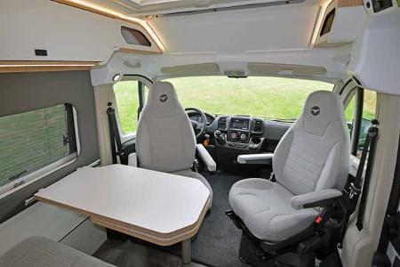 Pilote Campingbus Vega V 630 S, Innen, Sitzgruppe