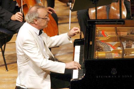 Wenn ihn hustende Zuschauer störten, unterbrach Alfred Brendel auch mal ein Konzert.
