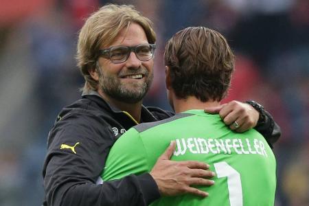 'Den Roman Weidenfeller müssen wir uns schon ab und zu schönsaufen' (Klopp scherzt im Interview mit Arnd Zeigler über seinen Torwart beim BVB) 'Den Roman Weidenfeller müssen wir uns schon ab und zu schönsaufen' (Klopp scherzt im Interview mit Arnd Zeigler über seinen Torwart beim BVB)