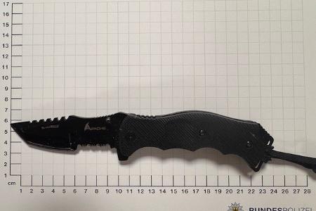 Sichergestelltes Einhandmesser Sichergestelltes Einhandmesser