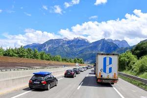 Trotz Staufalle entspannt zum Campen an die Adria