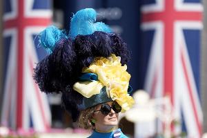 Eine Frage der Hüte: Dresscode beim Pferderennen in Ascot