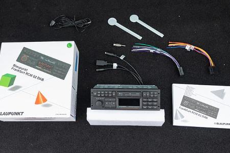 Blaupunkt Frankfurt RCM 82 DAB, Einbau in Mercedes W124 T-Modell