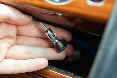 Blaupunkt Frankfurt RCM 82 DAB, Einbau in Mercedes W124 T-Modell