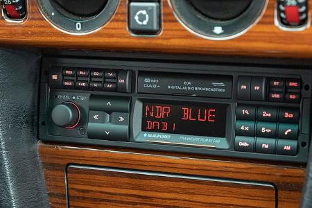 Blaupunkt Frankfurt RCM 82 DAB, Einbau in Mercedes W124 T-Modell