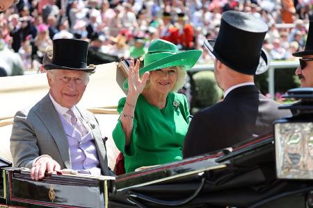 König Charles und Königin Camilla feiern erneut bei Royal Ascot König Charles und Königin Camilla feiern erneut bei Royal Ascot