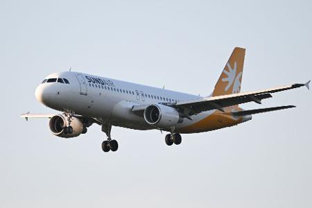 Der Sonderflieger landete am Mittwochabend in Frankfurt am Main. 
