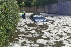 Sturm und Hagel: 1,3 Milliarden Unwetterschäden an Autos