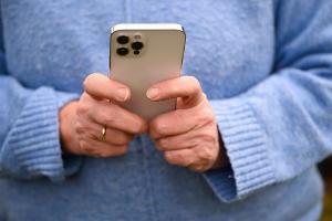 Jeder Dritte findet digitale Anwendungen zu kompliziert