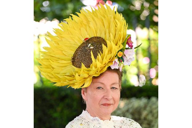 Besonders angesagt sind in diesem Jahr blumige Arrangements, von Sonnenblumen...
