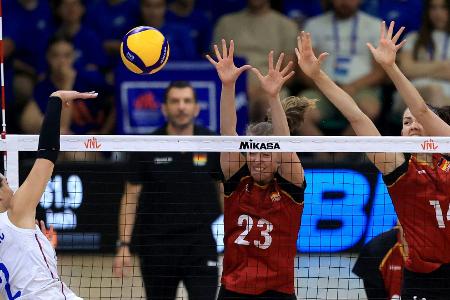 Deutsche Volleyballerinnen schlagen Weltmeister Serbien Deutsche Volleyballerinnen schlagen Weltmeister Serbien