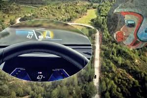 Der Co-Pilot sitzt jetzt im Display