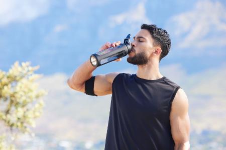 Isotonische Drinks bei starkem Schwitzen