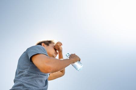 Nicht erst bei Durstgefühl trinken