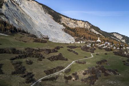 Brienz: Die Gefahr eines neuen großen Schuttstroms ist gestiegen. (Archivbild) Brienz: Die Gefahr eines neuen großen Schuttstroms ist gestiegen. (Archivbild)