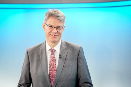 Der Minister will den Führerschein-Erwerb bezahlbarer machen