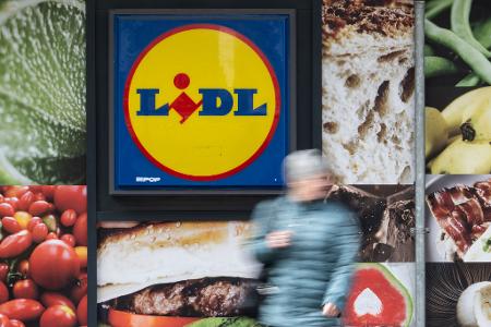 Das Unternehmen Tillman's ruft eine bestimmte Wurstart zurück, der den Angaben zufolge bei Lidl verkauft wurde. (Archivbild)