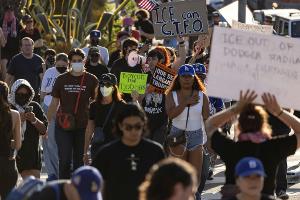 Dodgers stellen eine Million Dollar für Immigranten bereit