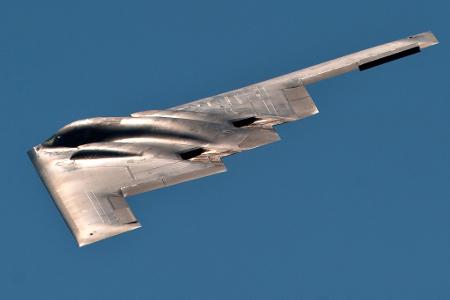 Die schwere Bombe vom Typ GBU-57 kann nur von B-2-Tarnkappenbombern der US-Luftwaffe abgeworfen werden. (Handout) Die schwere Bombe vom Typ GBU-57 kann nur von B-2-Tarnkappenbombern der US-Luftwaffe abgeworfen werden. (Handout)