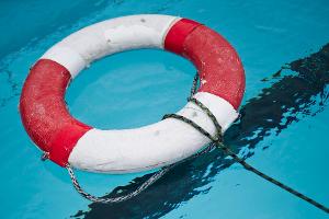 Neunjährige stirbt nach Badeunfall in Frankfurter Freibad