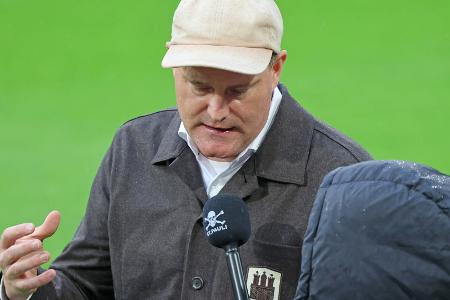 Göttlichs Wunsch: Hamburger Fußball gegen Rechtsextremismus Göttlichs Wunsch: Hamburger Fußball gegen Rechtsextremismus
