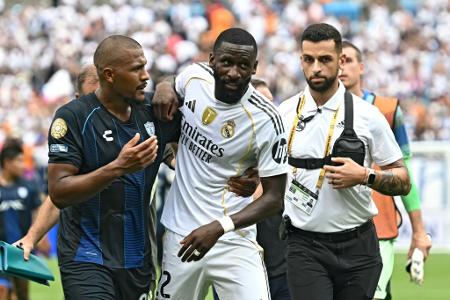 Alonso: Rüdiger berichtet von rassistischer Beleidigung Alonso: Rüdiger berichtet von rassistischer Beleidigung
