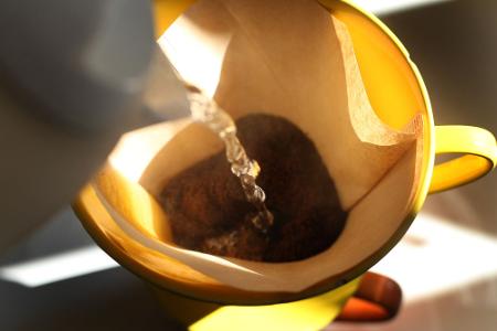 Kaffee als Verdauungshelfer: Das Getränk kann den Darm in Schwung bringen. Kaffee als Verdauungshelfer: Das Getränk kann den Darm in Schwung bringen.