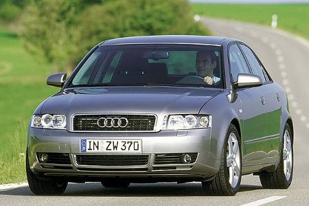 Audi A4, E10