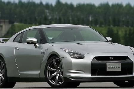 Nissan GT-R, E10