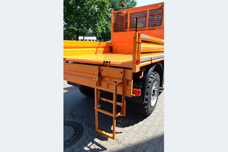 06/2025 Mercedes Unimog U 219 Low tiefergelegt