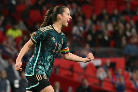 DFB-Frauen: Däbritz sieht Parallelen zum EM-Triumph 2013 DFB-Frauen: Däbritz sieht Parallelen zum EM-Triumph 2013