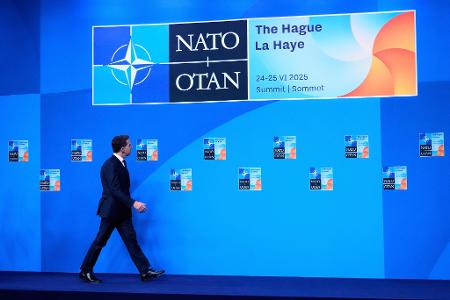Hat seinen ersten Gipfel als Nato-Generalsekretär vor sich: der frühere niederländische Regierungschef Mark Rutte. Hat seinen ersten Gipfel als Nato-Generalsekretär vor sich: der frühere niederländische Regierungschef Mark Rutte.